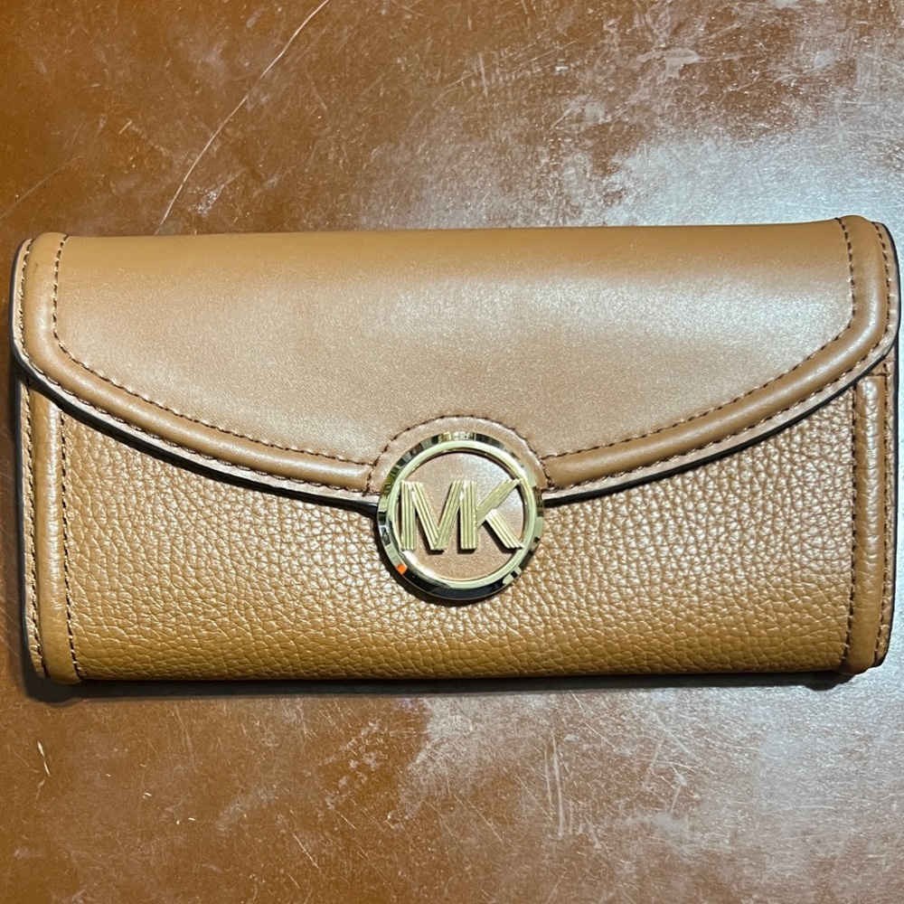 Michael Kors Fulton Large Flap Continental Wallet